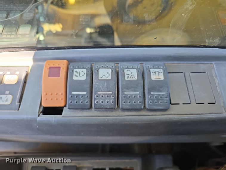 image for item DW3761 2010 Caterpillar M316D wheeled excavator