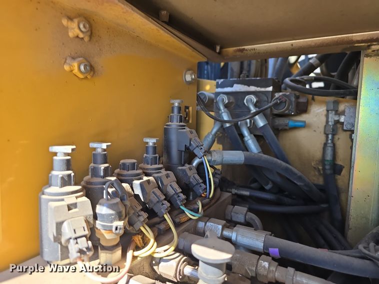 image for item DW3761 2010 Caterpillar M316D wheeled excavator