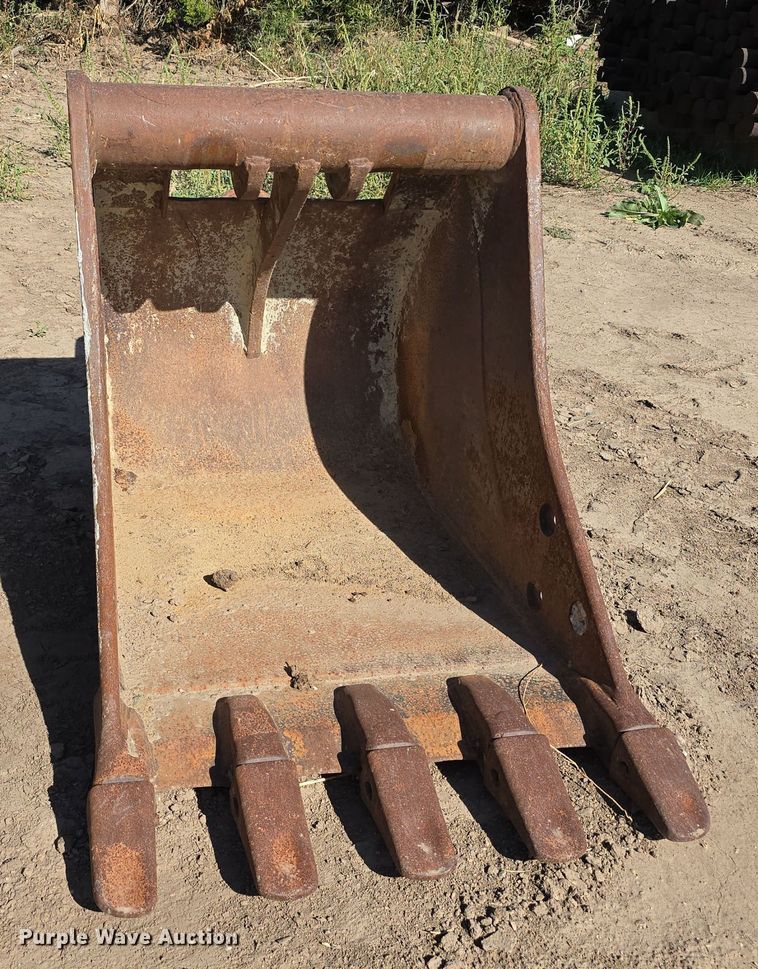 image for item DW3761 2010 Caterpillar M316D wheeled excavator