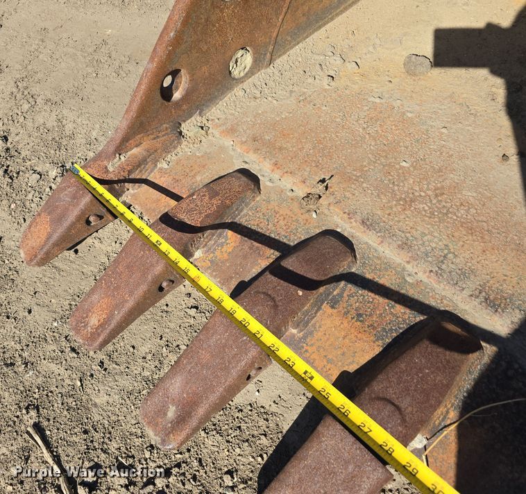 image for item DW3761 2010 Caterpillar M316D wheeled excavator