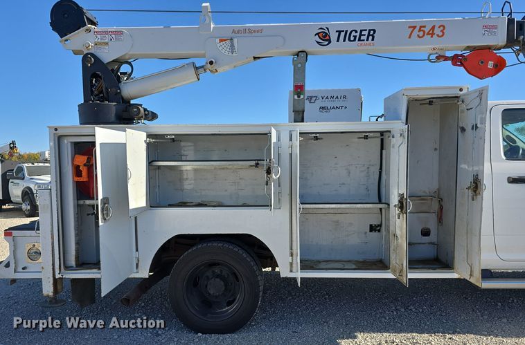 image for item DW3815 2018 Dodge Ram 5500HD utility / service truck