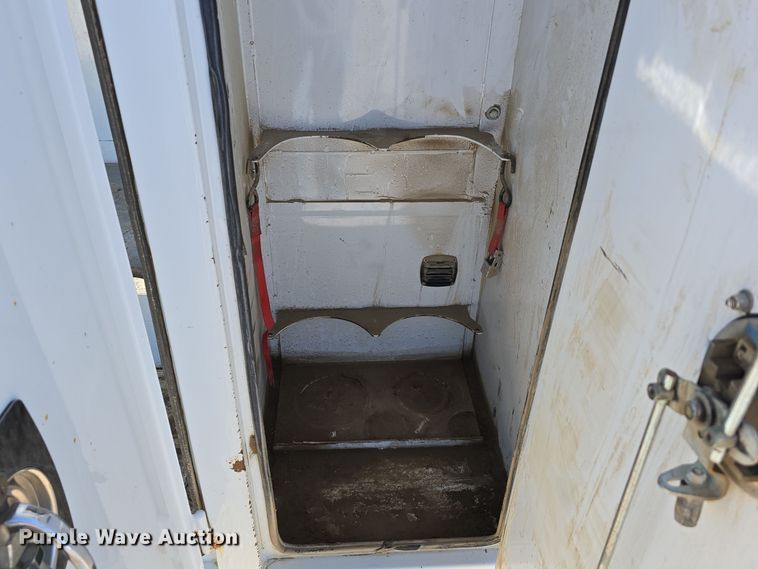 image for item DW3815 2018 Dodge Ram 5500HD utility / service truck