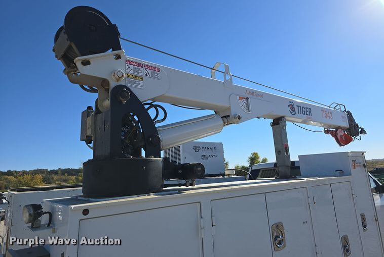 image for item DW3815 2018 Dodge Ram 5500HD utility / service truck