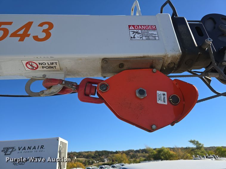 image for item DW3815 2018 Dodge Ram 5500HD utility / service truck