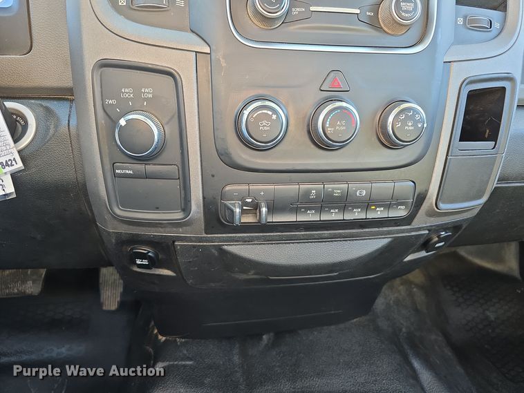 image for item DW3815 2018 Dodge Ram 5500HD utility / service truck