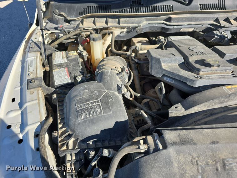 image for item DW3815 2018 Dodge Ram 5500HD utility / service truck