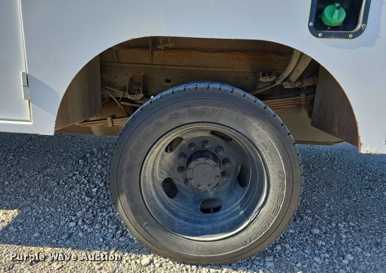 image for item DW3815 2018 Dodge Ram 5500HD utility / service truck