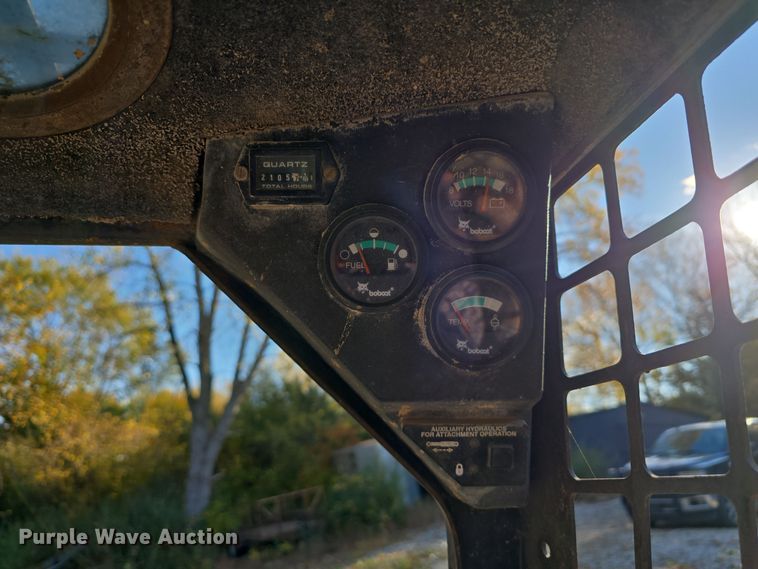 image for item DW3856 1998 Bobcat 751 skid steer loader