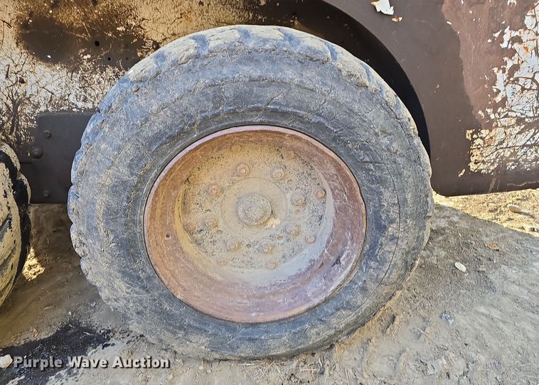 image for item DW3856 1998 Bobcat 751 skid steer loader