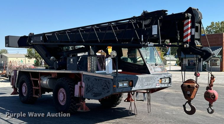 image for item DX1443 1996 Link-Belt ATC-822 crane truck