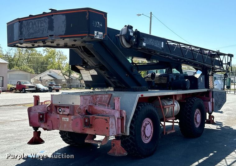 image for item DX1443 1996 Link-Belt ATC-822 crane truck