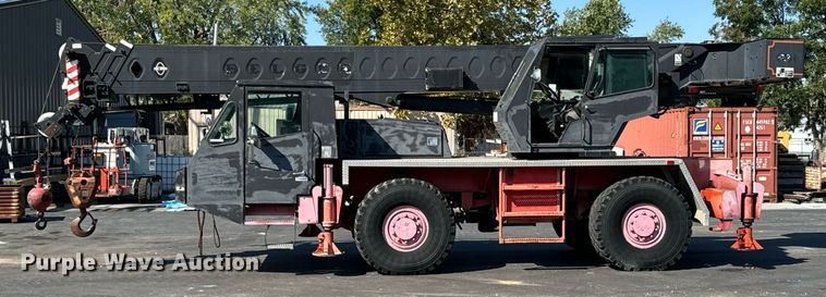 image for item DX1443 1996 Link-Belt ATC-822 crane truck