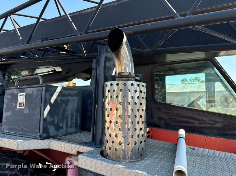 image for item DX1443 1996 Link-Belt ATC-822 crane truck