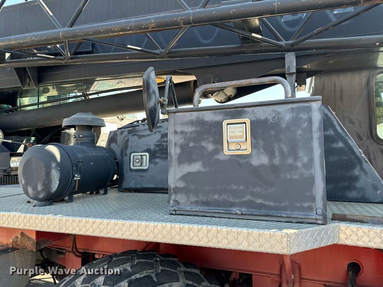 image for item DX1443 1996 Link-Belt ATC-822 crane truck