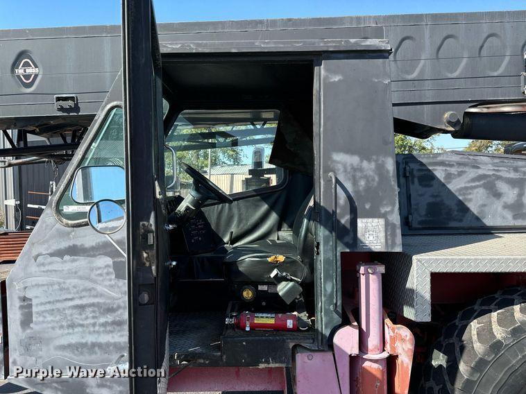 image for item DX1443 1996 Link-Belt ATC-822 crane truck