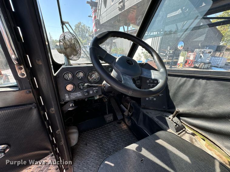 image for item DX1443 1996 Link-Belt ATC-822 crane truck