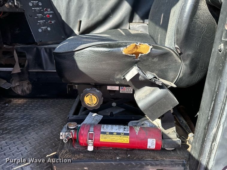 image for item DX1443 1996 Link-Belt ATC-822 crane truck