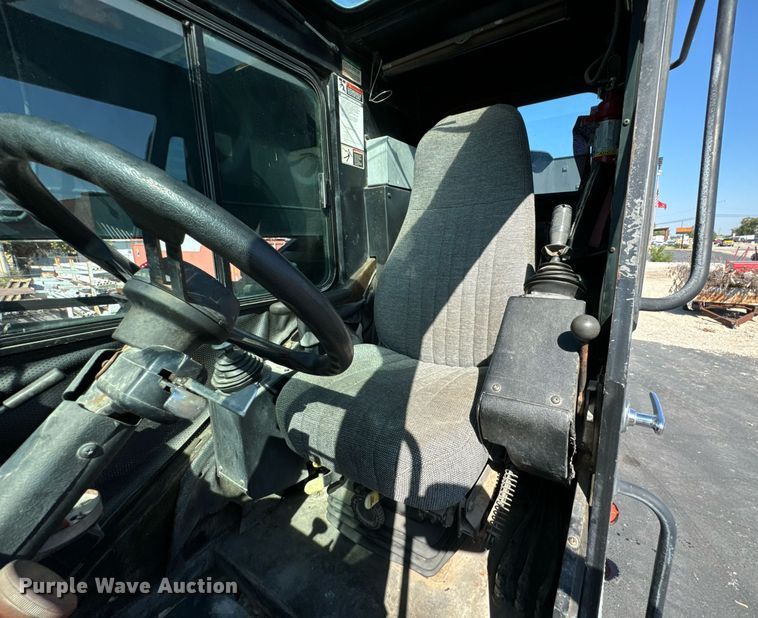 image for item DX1443 1996 Link-Belt ATC-822 crane truck