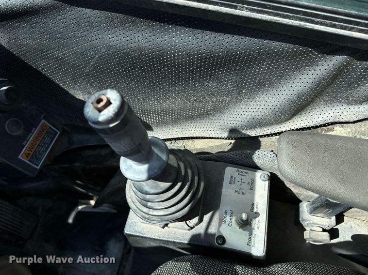 image for item DX1443 1996 Link-Belt ATC-822 crane truck