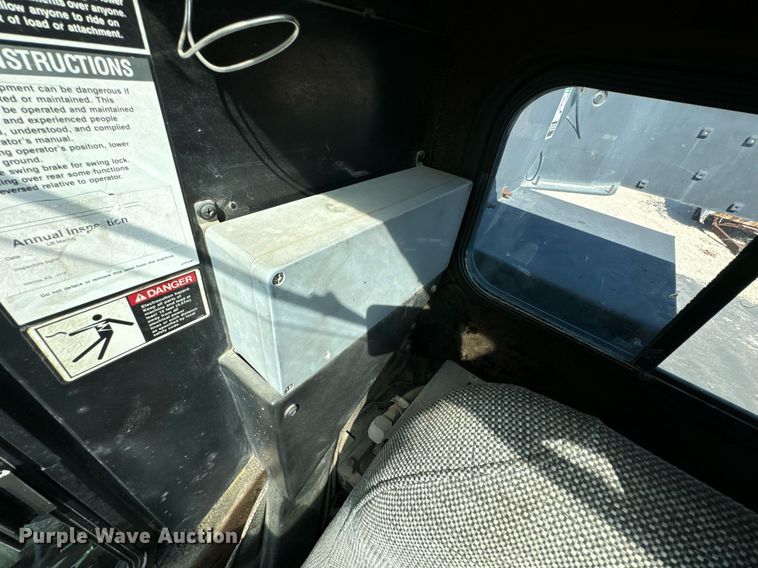 image for item DX1443 1996 Link-Belt ATC-822 crane truck