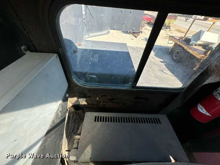 image for item DX1443 1996 Link-Belt ATC-822 crane truck