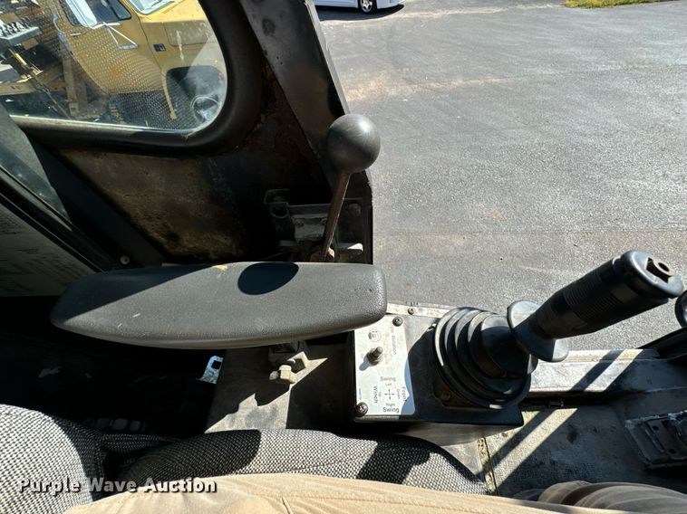 image for item DX1443 1996 Link-Belt ATC-822 crane truck