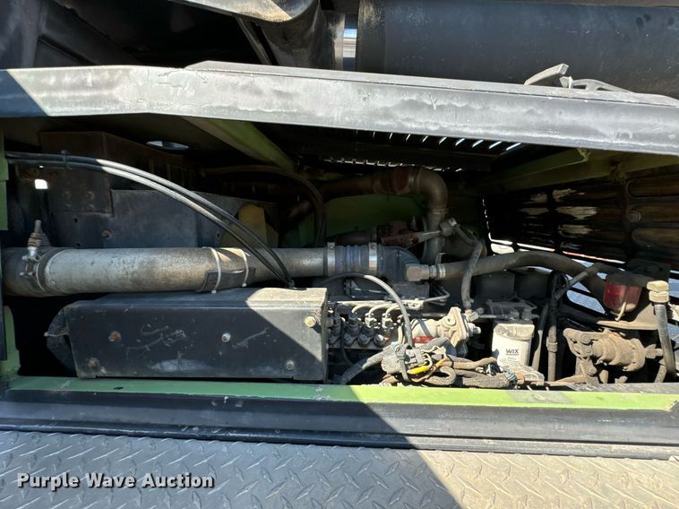 image for item DX1443 1996 Link-Belt ATC-822 crane truck