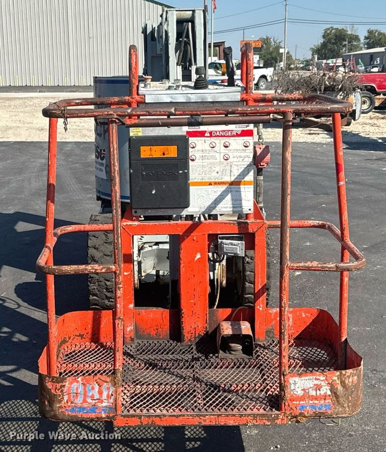 image for item DX1444 Skyjack SJKB-33N boom lift