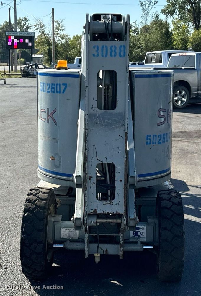 image for item DX1444 Skyjack SJKB-33N boom lift