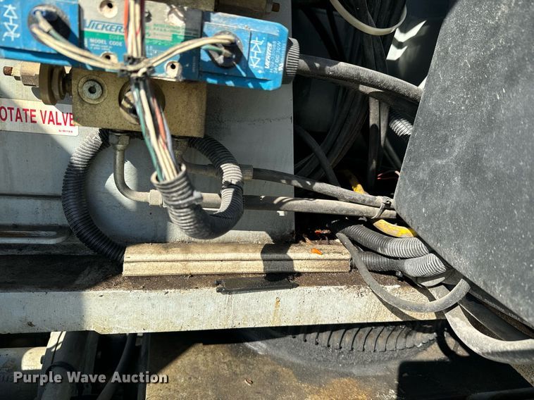 image for item DX1444 Skyjack SJKB-33N boom lift