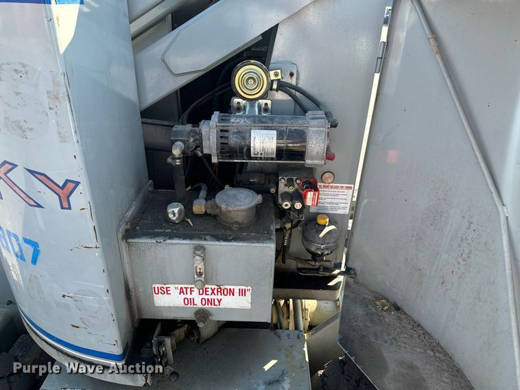 image for item DX1444 Skyjack SJKB-33N boom lift