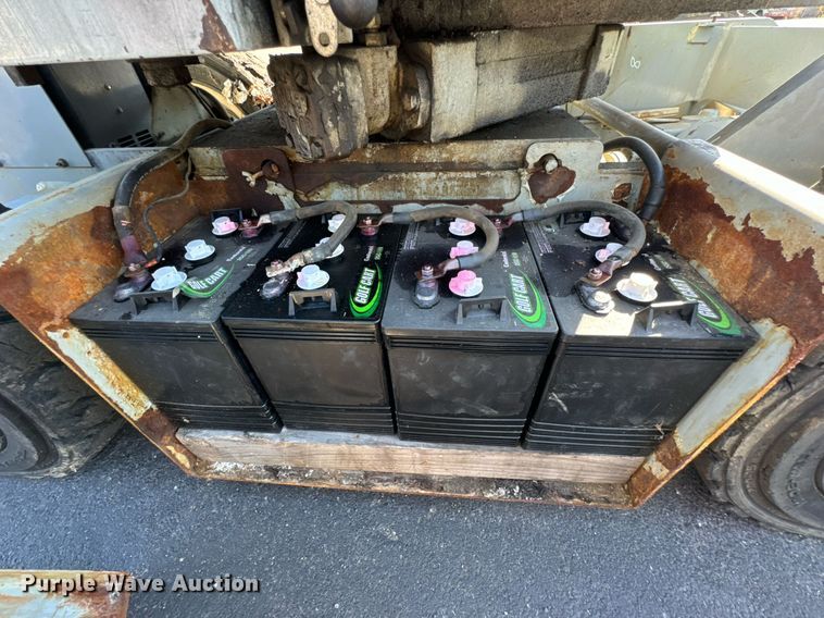 image for item DX1444 Skyjack SJKB-33N boom lift