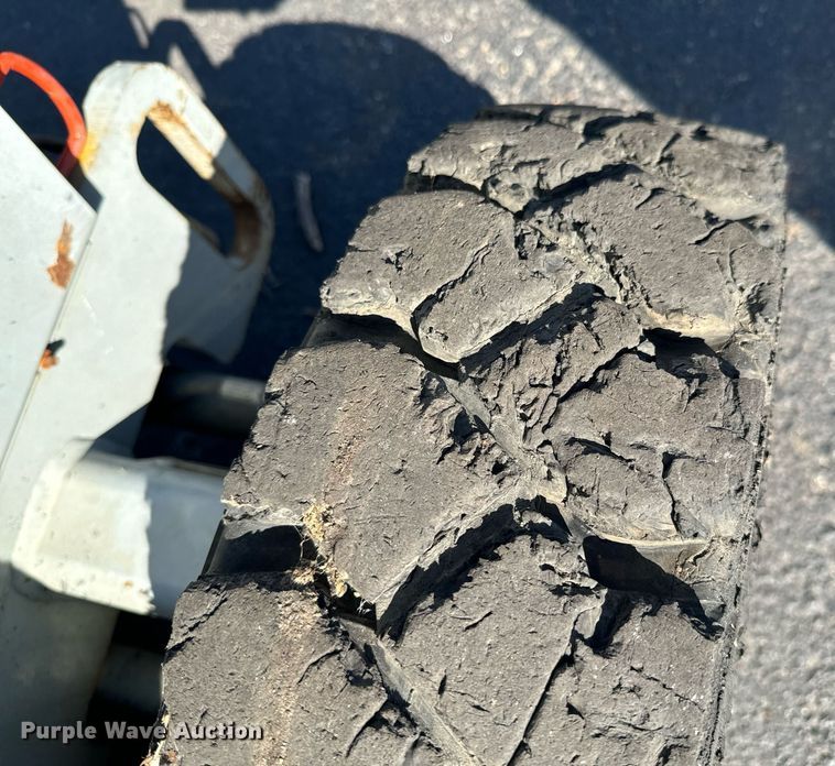 image for item DX1444 Skyjack SJKB-33N boom lift