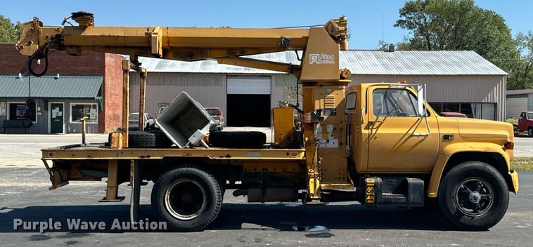 image for item DX1445 1987 GMC Sierra C7 crane truck