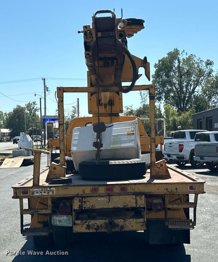 image for item DX1445 1987 GMC Sierra C7 crane truck