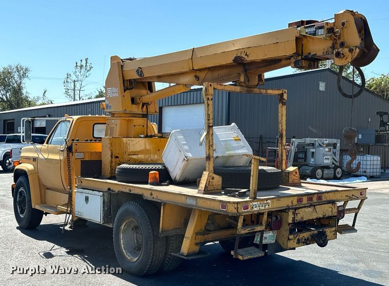 image for item DX1445 1987 GMC Sierra C7 crane truck