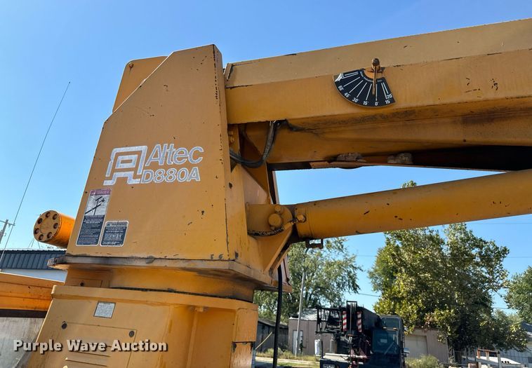 image for item DX1445 1987 GMC Sierra C7 crane truck