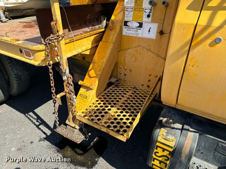 image for item DX1445 1987 GMC Sierra C7 crane truck