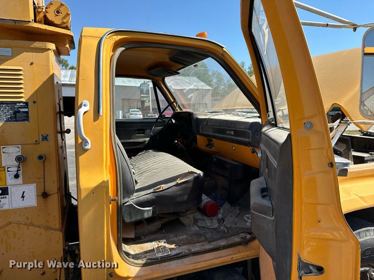 image for item DX1445 1987 GMC Sierra C7 crane truck