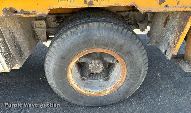 image for item DX1445 1987 GMC Sierra C7 crane truck