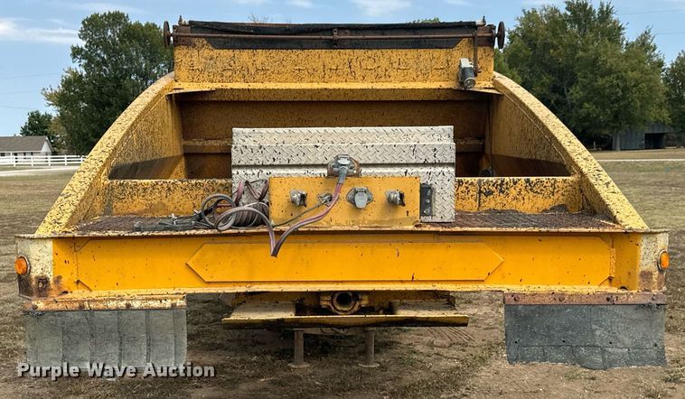 image for item DX1451 2006 Load King 2066D-37-2 bottom dump trailer