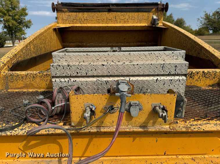 image for item DX1451 2006 Load King 2066D-37-2 bottom dump trailer