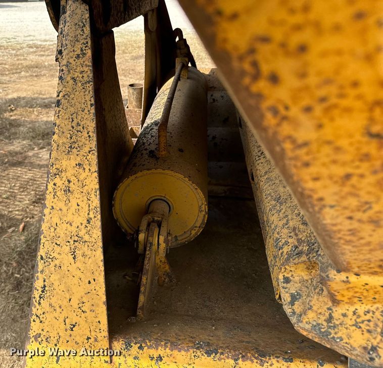 image for item DX1451 2006 Load King 2066D-37-2 bottom dump trailer