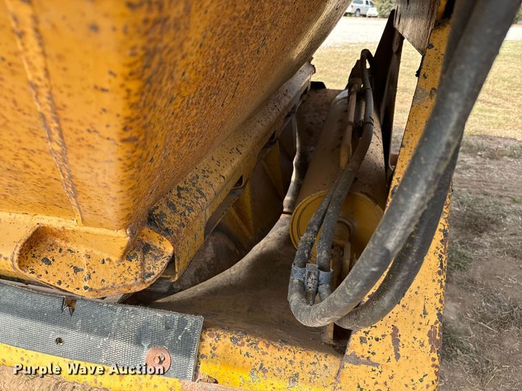 image for item DX1451 2006 Load King 2066D-37-2 bottom dump trailer