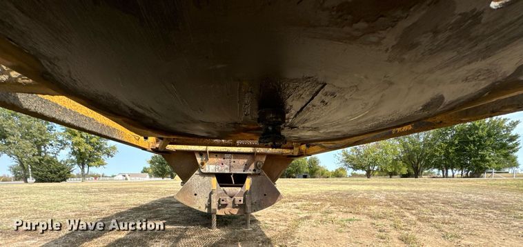 image for item DX1451 2006 Load King 2066D-37-2 bottom dump trailer