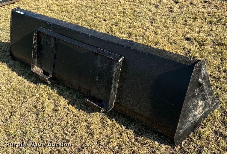 image for item DX3524 Skid steer bucket