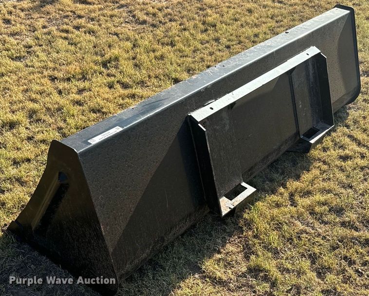 image for item DX3524 Skid steer bucket