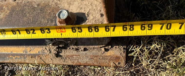 image for item DX3526 Star Equipment skid steer bucket