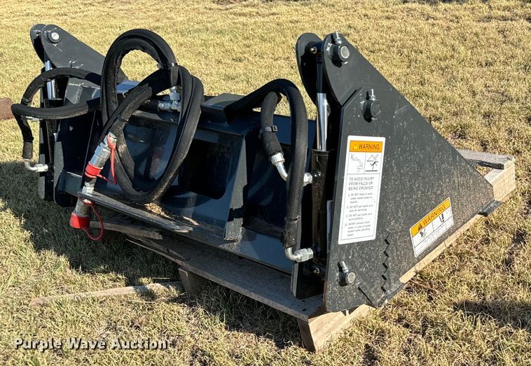 image for item DX3527 2023 Wolverine  MCB-11-48W compact utility loader four-in-one bucket