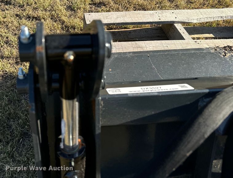 image for item DX3527 2023 Wolverine  MCB-11-48W compact utility loader four-in-one bucket